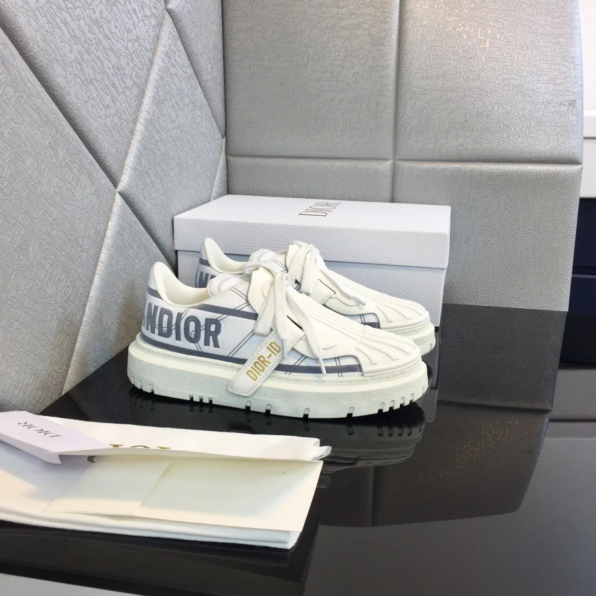 👟👟Ex-factory price 480👟👟 dior shell shoes, 2021 new colors, complete colors, quality depends on the details, welcome to see the board. The outsole is made of original T👟👟 ex-factory price U outsole, size: 35-41 (41 is custom-made, first order)